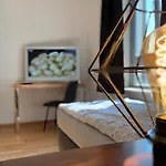 Apartmenthaus Weimarblick - Gratis Stellplaetze - Wlan - Smarttv - Zentral In Weimar (Thuringia)
