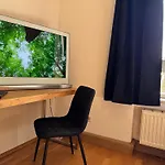 Apartment Apartmenthaus Weimarblick - Gratis Stellplaetze - Wlan - Smarttv - Zentral In Weimar (Thuringia)