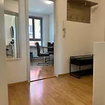 Apartmenthaus Weimarblick - Gratis Stellplaetze - Wlan - Smarttv - Zentral In * וויימר