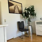 Apartmenthaus Weimarblick - Gratis Stellplaetze - Wlan - Smarttv - Zentral In דירה וויימר