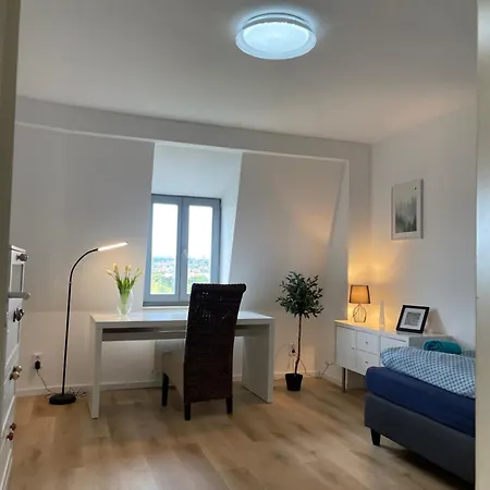 Apartmenthaus Weimarblick - Gratis Stellplaetze - Wlan - Smarttv - Zentral In Апартаменты *