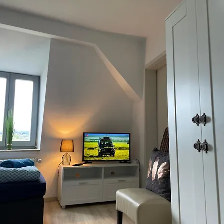 Апартаменты Apartmenthaus Weimarblick - Gratis Stellplaetze - Wlan - Smarttv - Zentral In
