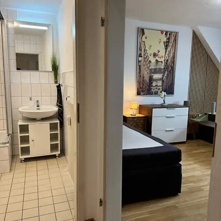 Apartmenthaus Weimarblick - Gratis Stellplaetze - Wlan - Smarttv - Zentral In