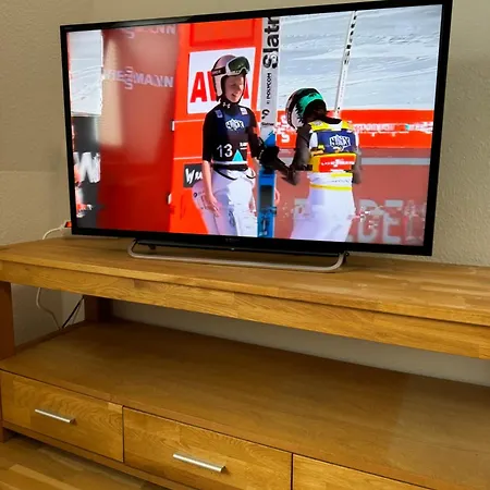 Apartmenthaus Weimarblick - Gratis Stellplätze - Wlan - Smarttv - Zentral In *