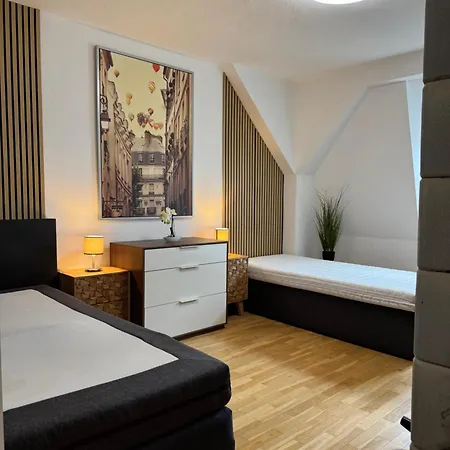 Apartmenthaus Weimarblick - Gratis Stellplaetze - Wlan - Smarttv - Zentral In
