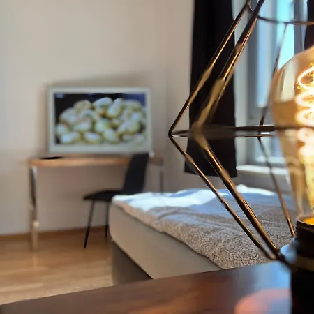 Apartmenthaus Weimarblick - Gratis Stellplaetze - Wlan - Smarttv - Zentral In Weimar (Thuringia)