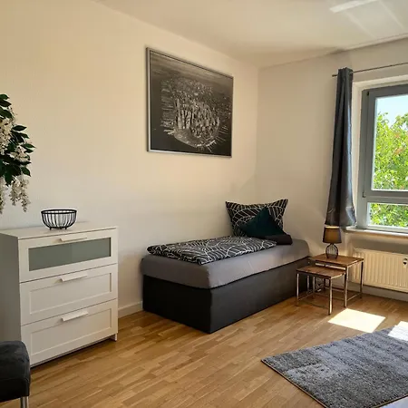 Daire Apartmenthaus Weimarblick - Gratis Stellplaetze - Wlan - Smarttv - Zentral In