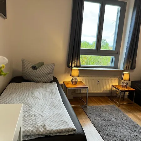 Apartmenthaus Weimarblick - Gratis Stellplaetze - Wlan - Smarttv - Zentral In *