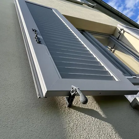 Apartmenthaus Weimarblick - Gratis Stellplaetze - Wlan - Smarttv - Zentral In Apartment