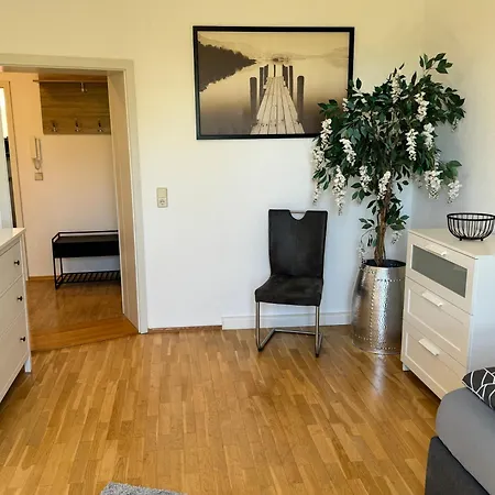 Apartmenthaus Weimarblick - Gratis Stellplaetze - Wlan - Smarttv - Zentral In Weimar (Thuringia)