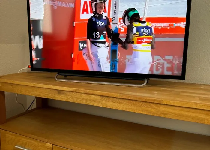 Apartmenthaus Weimarblick - Gratis Stellplaetze - Wlan - Smarttv - Zentral In *