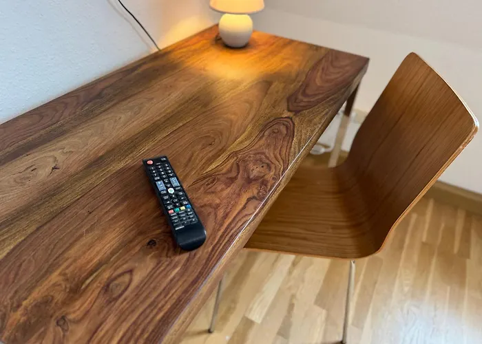 Apartmenthaus Weimarblick - Gratis Stellplaetze - Wlan - Smarttv - Zentral In Appartement *