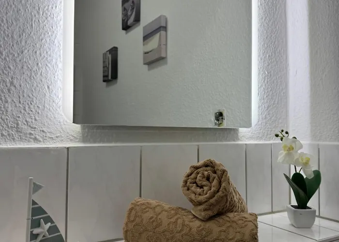 Apartmenthaus Weimarblick - Gratis Stellplaetze - Wlan - Smarttv - Zentral In *