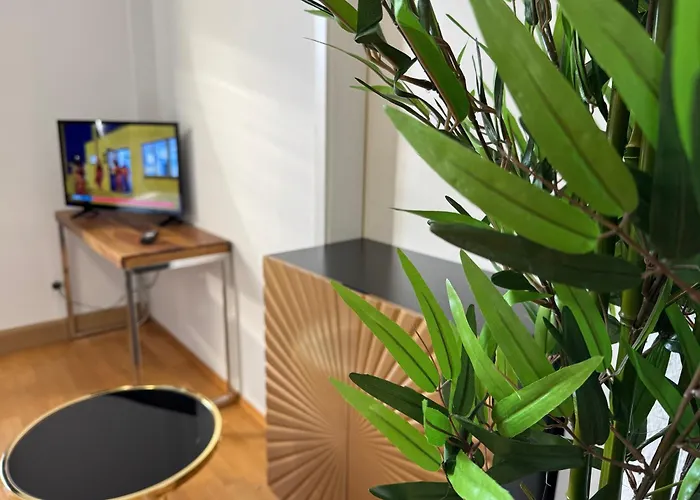 Apartmenthaus Weimarblick - Gratis Stellplaetze - Wlan - Smarttv - Zentral In דירה