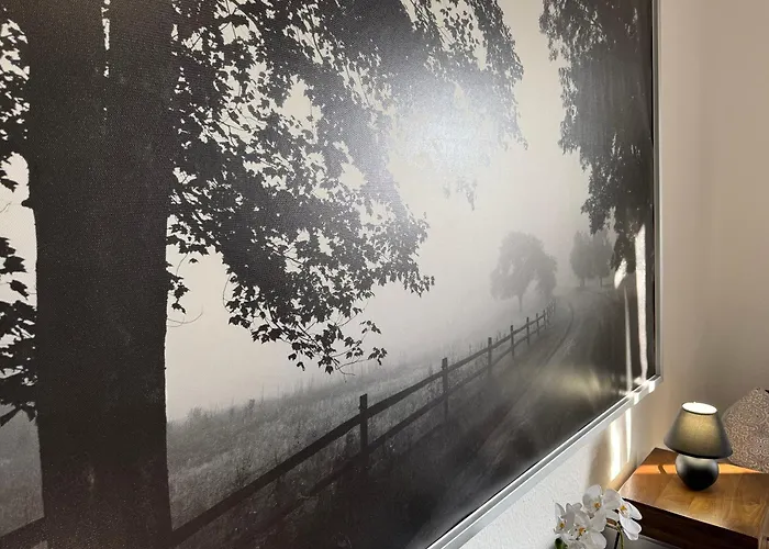 Daire Apartmenthaus Weimarblick - Gratis Stellplaetze - Wlan - Smarttv - Zentral In *