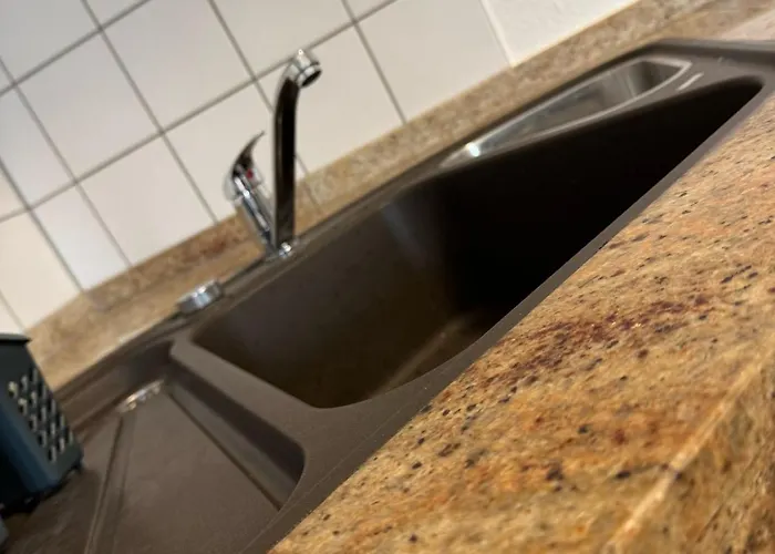 Apartmenthaus Weimarblick - Gratis Stellplaetze - Wlan - Smarttv - Zentral In * וויימר