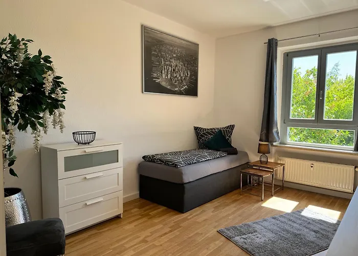 Appartement Apartmenthaus Weimarblick - Gratis Stellplaetze - Wlan - Smarttv - Zentral In