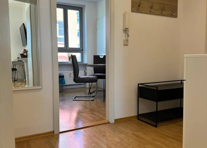 Apartmenthaus Weimarblick - Gratis Stellplaetze - Wlan - Smarttv - Zentral In * וויימר
